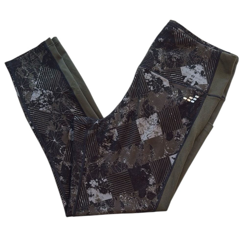 🖤 BCG Green and Black Cropped Leggings with Side Pocket